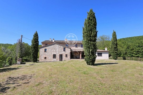 casa indipendente in vendita ad Avigliano Umbro