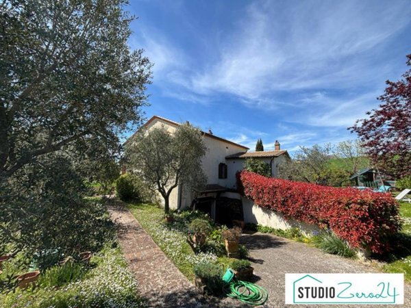 casa indipendente in vendita ad Avigliano Umbro in zona Dunarobba