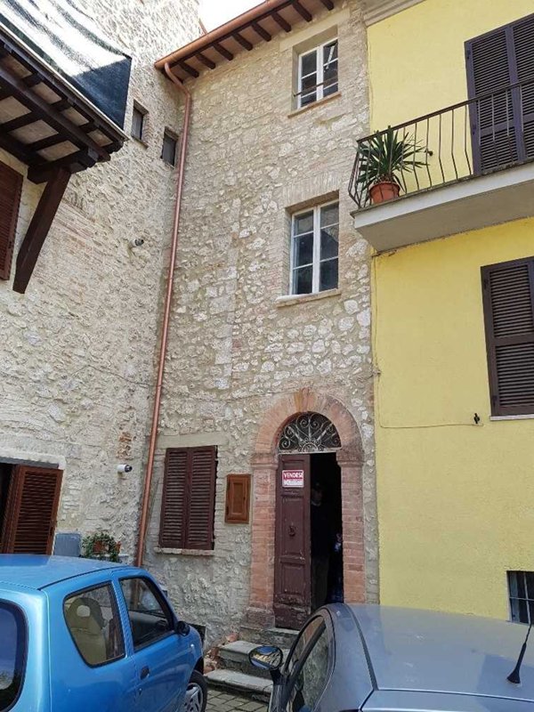 casa semindipendente in vendita ad Avigliano Umbro