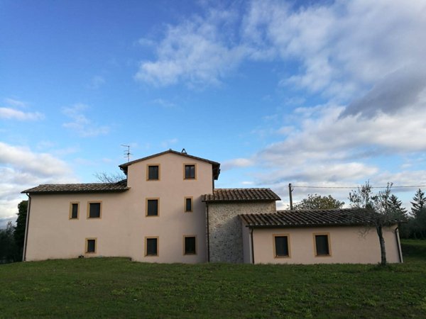 appartamento in vendita ad Avigliano Umbro