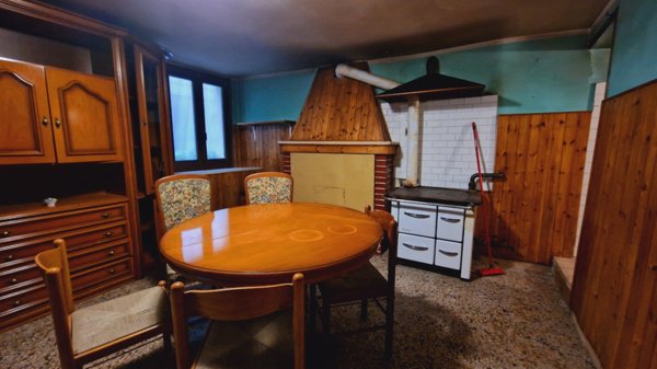 casa indipendente in vendita ad Avigliano Umbro in zona Dunarobba