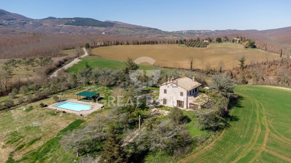 casa indipendente in vendita ad Avigliano Umbro