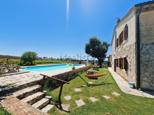 casale in vendita ad Avigliano Umbro