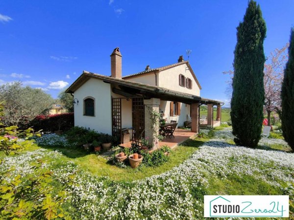 casa indipendente in vendita ad Avigliano Umbro in zona Dunarobba