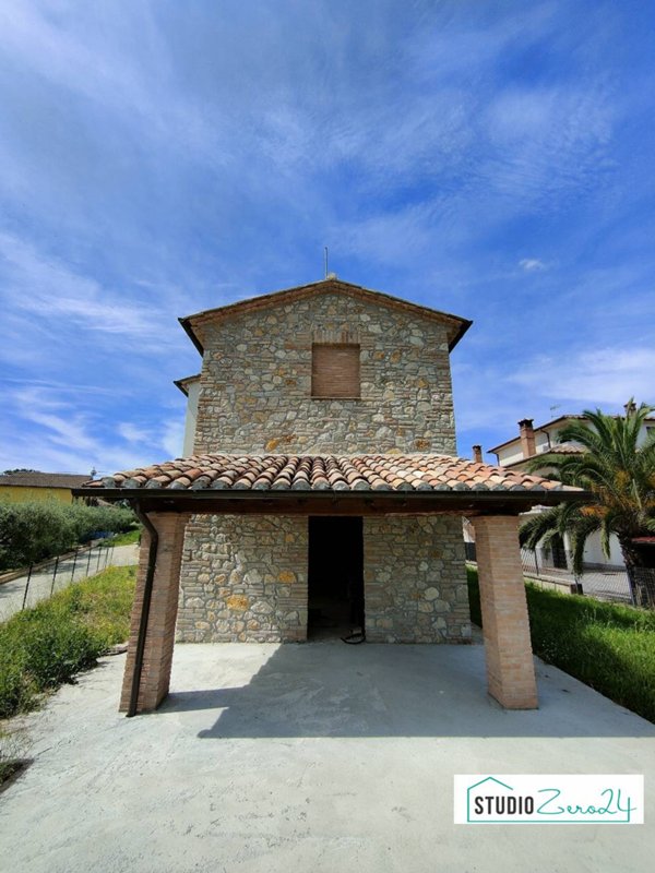 casa indipendente in vendita ad Avigliano Umbro