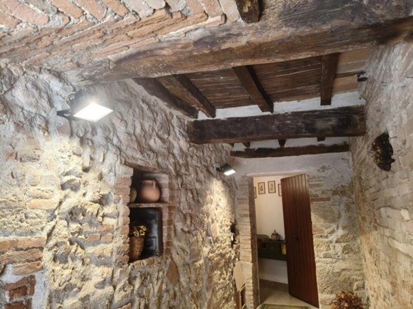 casa indipendente in vendita ad Avigliano Umbro