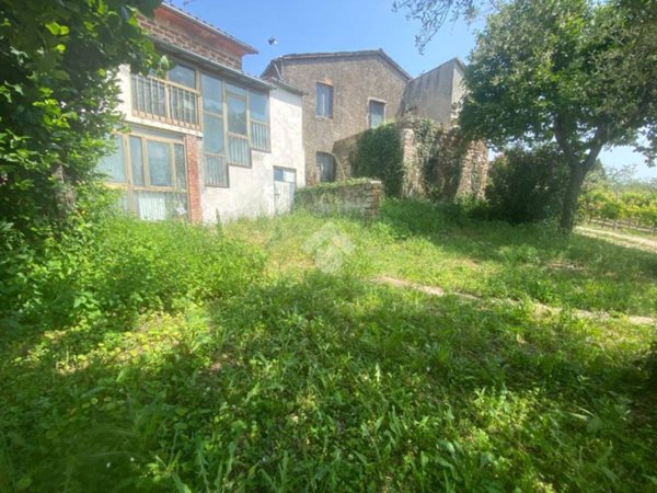 casa indipendente in vendita ad Avigliano Umbro