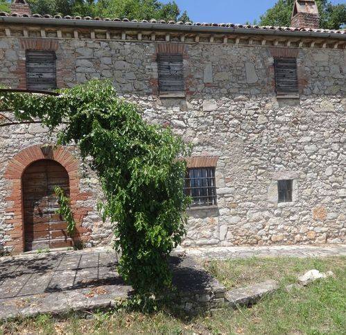 casa indipendente in vendita ad Avigliano Umbro in zona Santa Restituta
