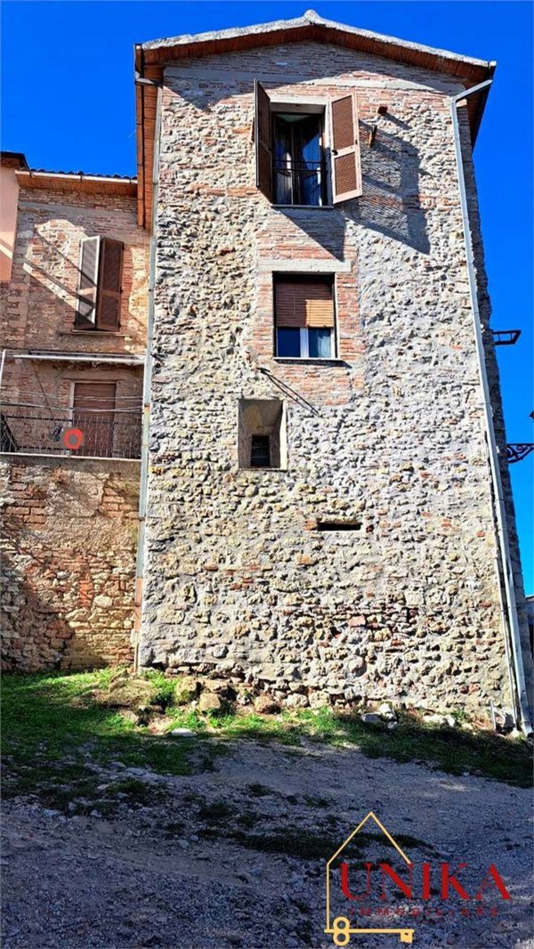 appartamento in vendita ad Avigliano Umbro in zona Dunarobba