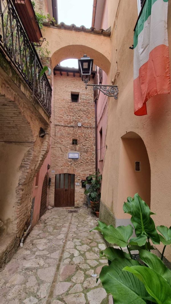 appartamento in vendita ad Avigliano Umbro in zona Dunarobba