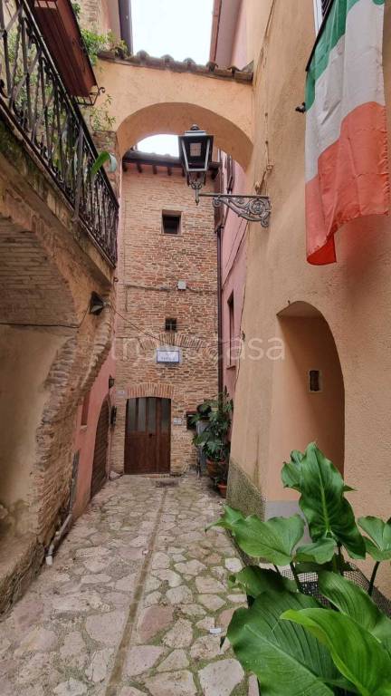 appartamento in vendita ad Avigliano Umbro in zona Dunarobba