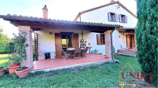 casa indipendente in vendita ad Avigliano Umbro in zona Dunarobba