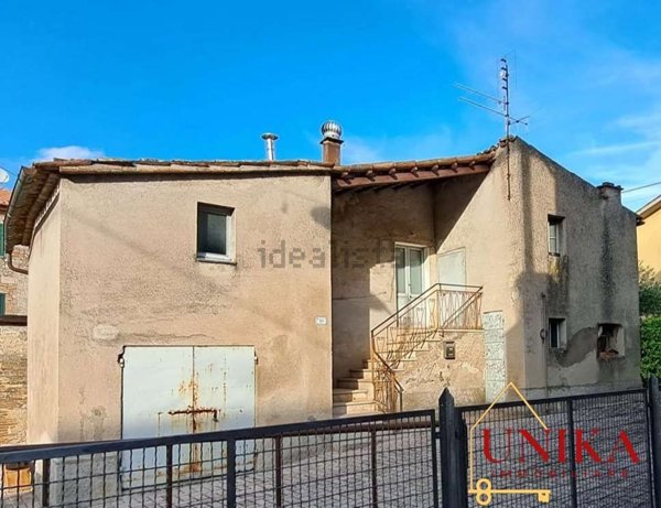 casa indipendente in vendita ad Avigliano Umbro