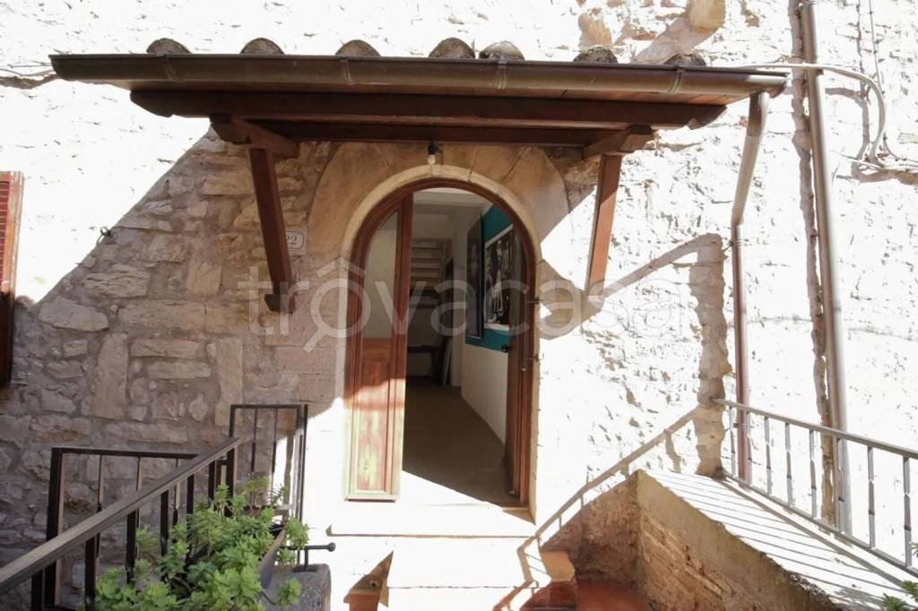 appartamento in vendita ad Avigliano Umbro in zona Toscolano