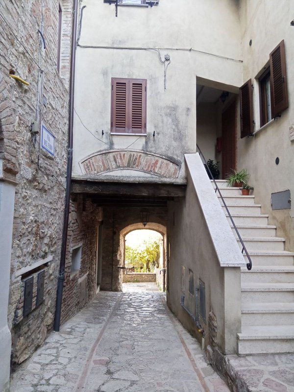 appartamento in vendita ad Avigliano Umbro