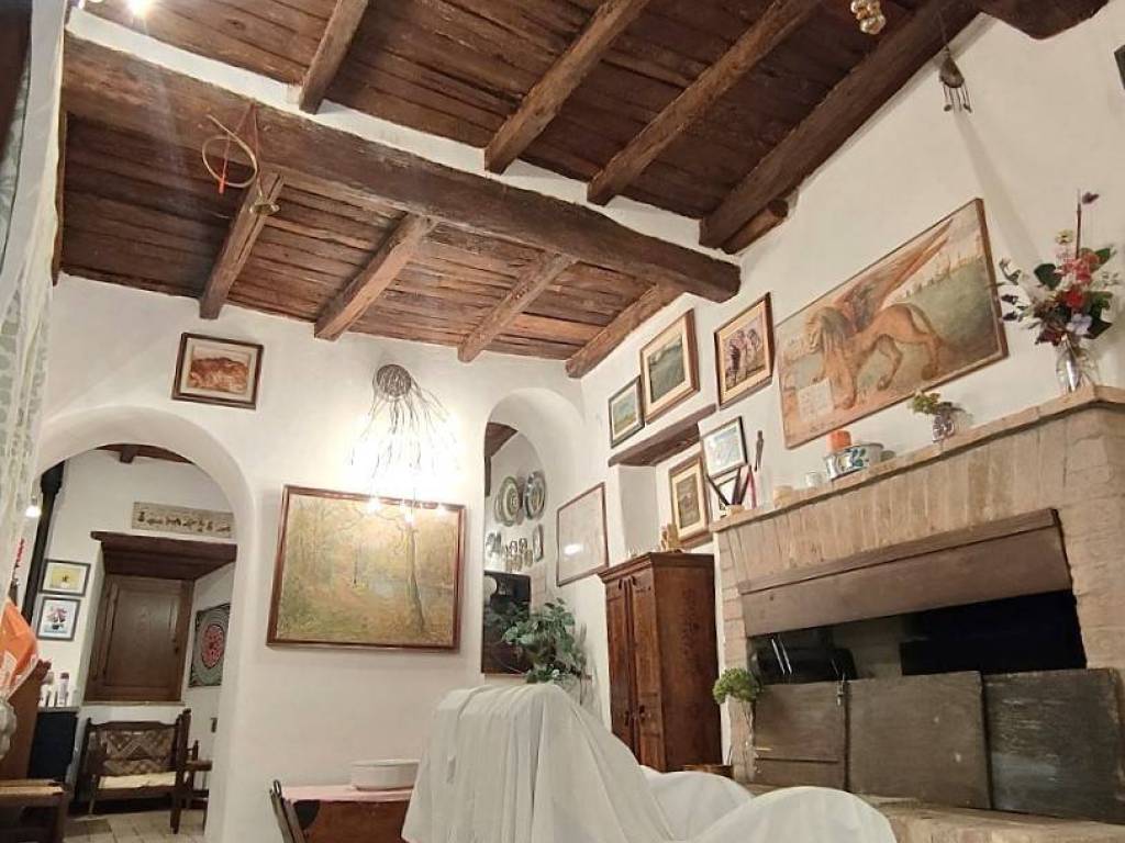 appartamento in vendita ad Avigliano Umbro in zona Toscolano