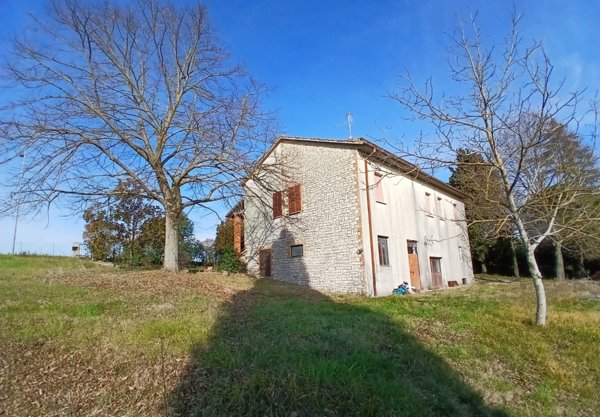 casa indipendente in vendita ad Avigliano Umbro