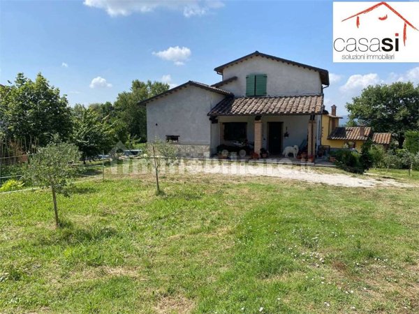 casa indipendente in vendita ad Avigliano Umbro