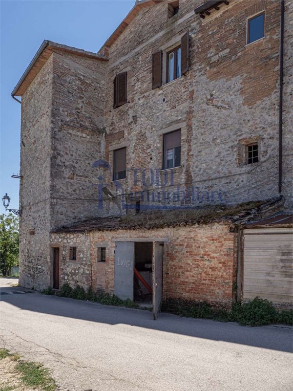 appartamento in vendita ad Avigliano Umbro