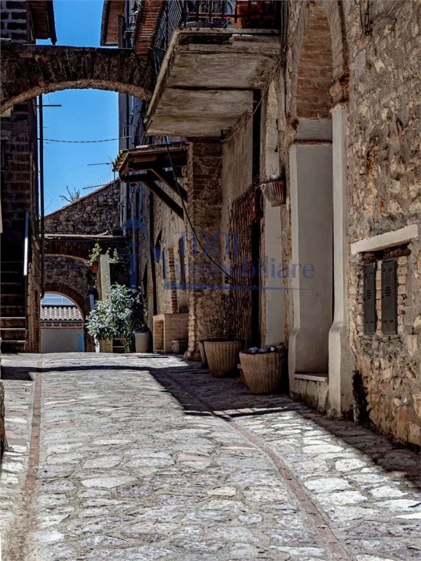 casa indipendente in vendita ad Avigliano Umbro