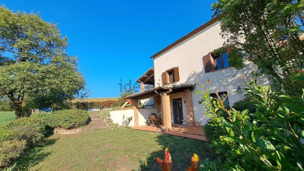 appartamento in vendita ad Avigliano Umbro in zona Dunarobba