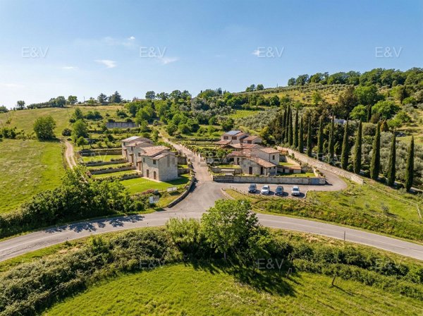 casa indipendente in vendita ad Avigliano Umbro