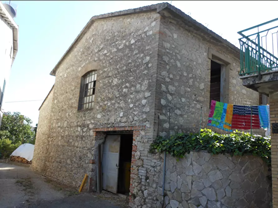 casa indipendente in vendita ad Avigliano Umbro