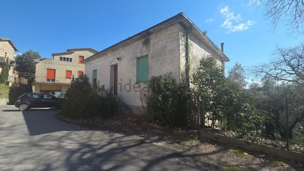 casa indipendente in vendita ad Avigliano Umbro