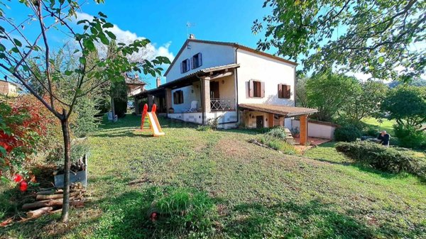 appartamento in vendita ad Avigliano Umbro in zona Dunarobba