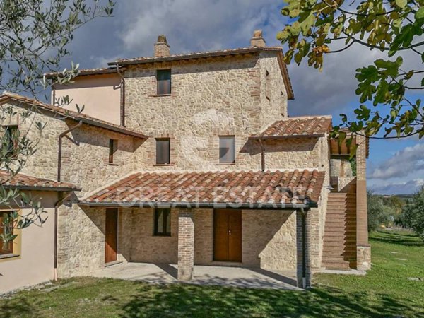 casa indipendente in vendita ad Avigliano Umbro