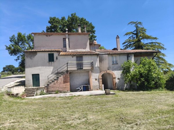 appartamento in vendita ad Avigliano Umbro