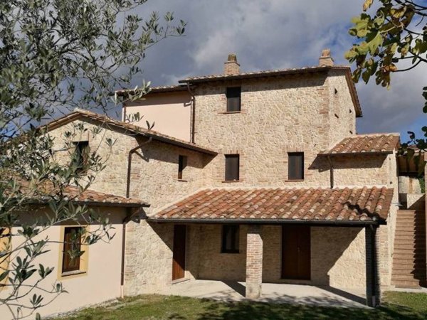 casa indipendente in vendita ad Avigliano Umbro