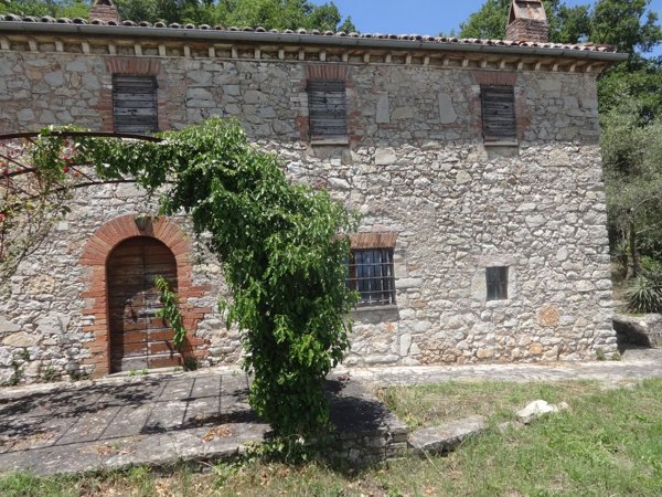 casale in vendita ad Avigliano Umbro in zona Santa Restituta