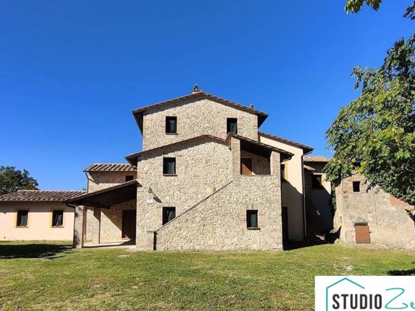 casa indipendente in vendita ad Avigliano Umbro