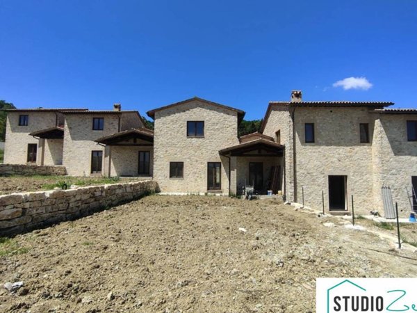 casa indipendente in vendita ad Avigliano Umbro