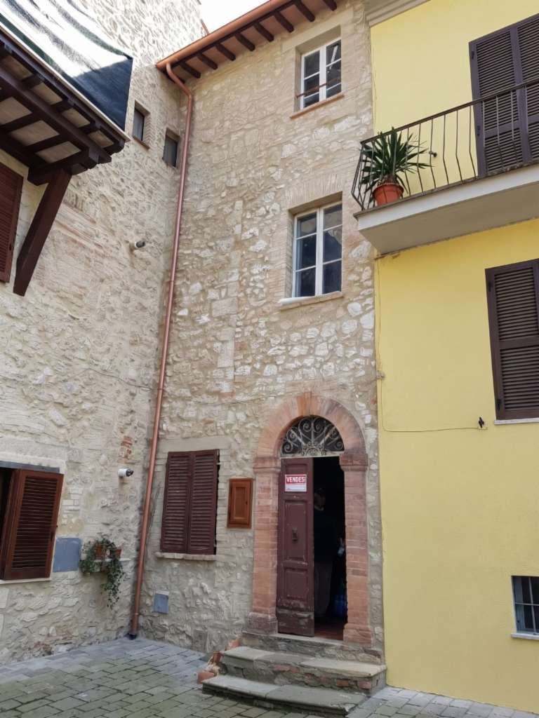 casa indipendente in vendita ad Avigliano Umbro