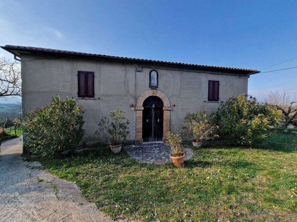 casa indipendente in vendita ad Avigliano Umbro