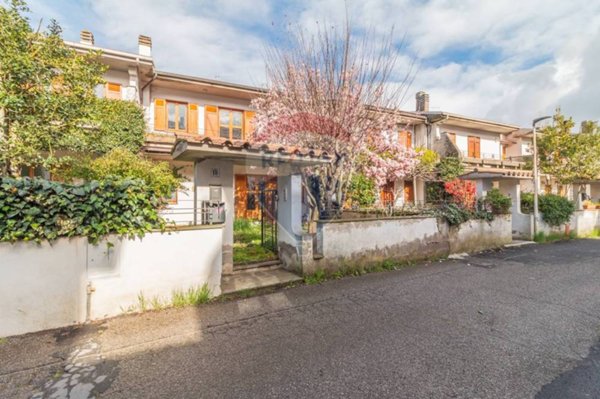 casa indipendente in vendita ad Acquapendente