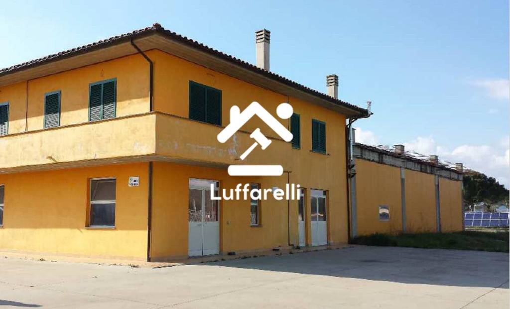 locale commerciale in vendita ad Acquapendente
