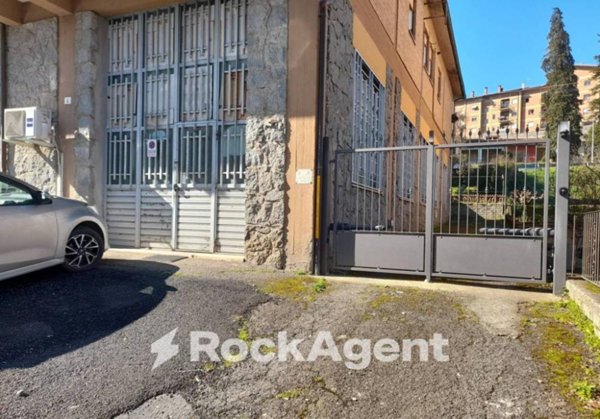 locale commerciale in vendita ad Acquapendente