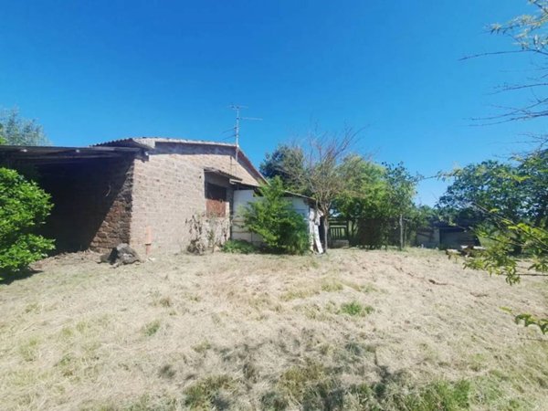 casa indipendente in vendita ad Acquapendente
