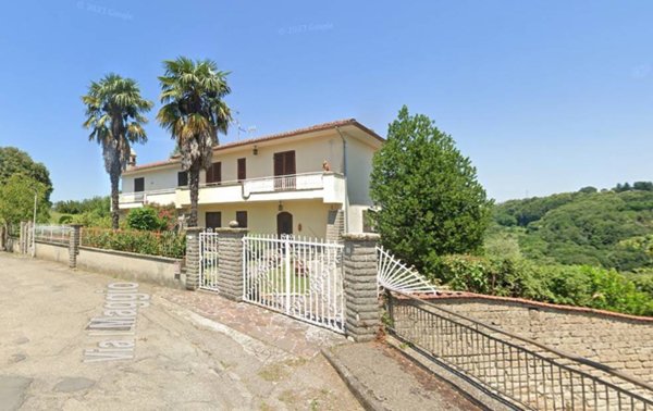 casa indipendente in vendita ad Acquapendente