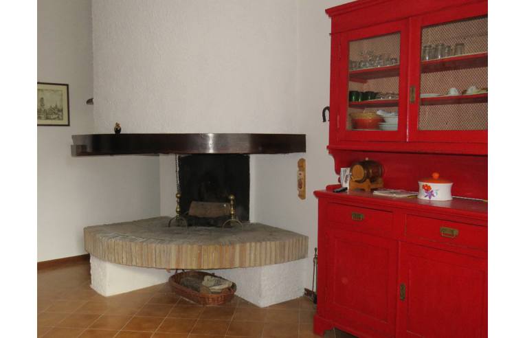 appartamento in vendita ad Acquapendente in zona Torre Alfina