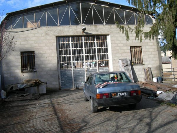 locale commerciale in vendita ad Acquapendente