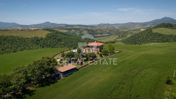 casa indipendente in vendita ad Acquapendente in zona Trevinano