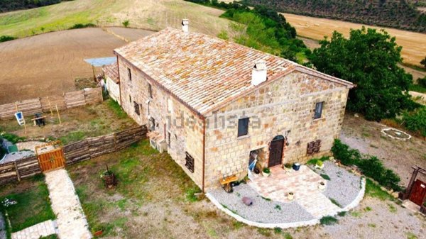 casa indipendente in vendita ad Acquapendente