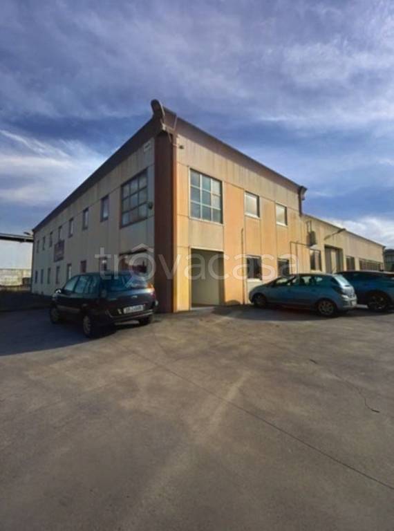 locale commerciale in vendita ad Acquapendente