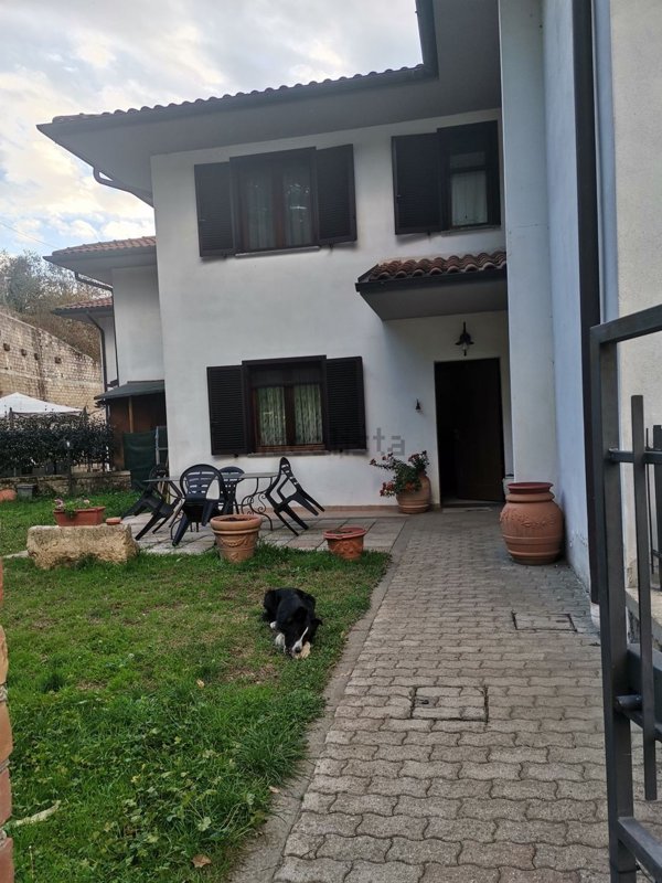 casa indipendente in vendita ad Acquapendente