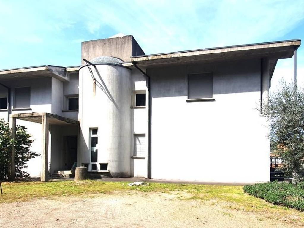 casa indipendente in vendita ad Acquapendente