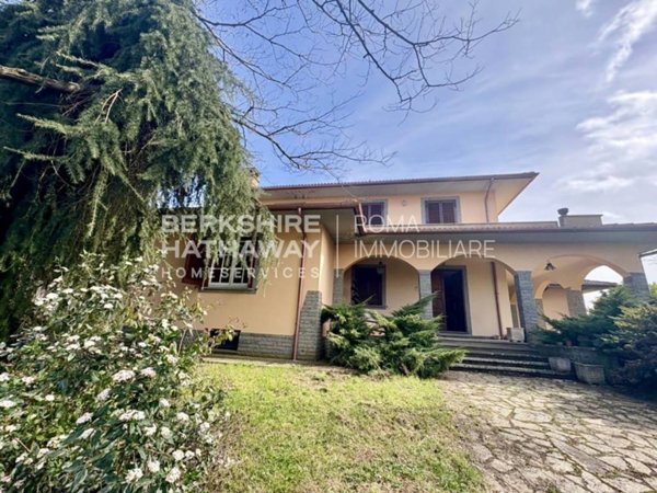 casa indipendente in vendita ad Acquapendente